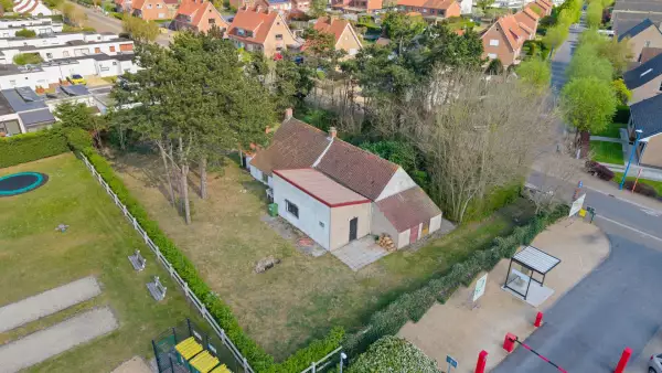 Te renoveren visserswoning op 1.170m² gelegen vlakbij natuurreservaat Doornpanne.