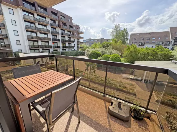 Zongericht appartement nabij natuurgebied.