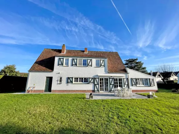 Charmante villa te koop te Sint-Idesbald.