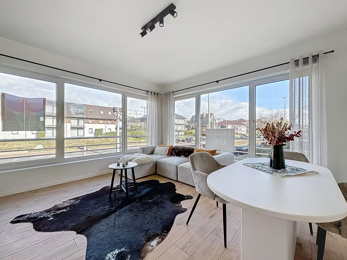 Gerenoveerd appartement nabij het strand.