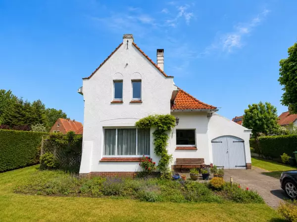 Charmante woning met residentiële ligging te Sint-Idesbald.