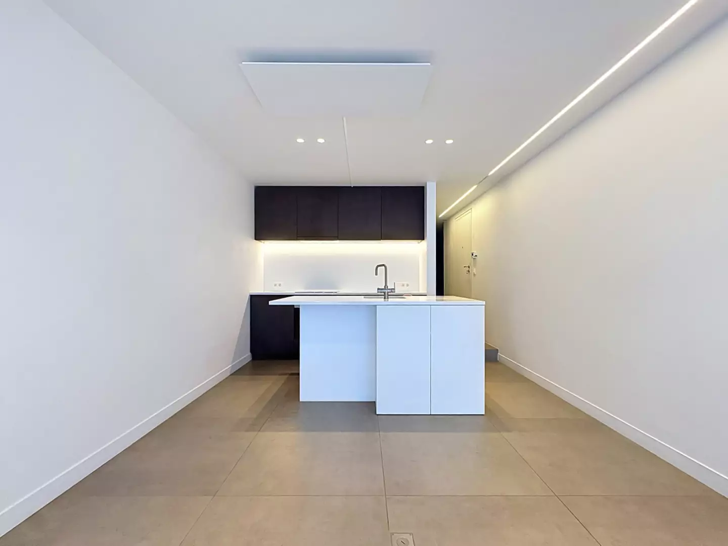 Gelijkvloers appartement op 50m van het strand.