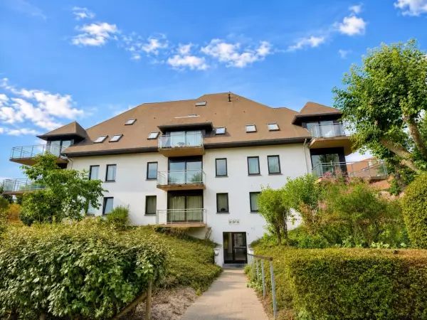 Hoekappartement zuidwest georiënteerd inclusief parkeerplaats en kelder.