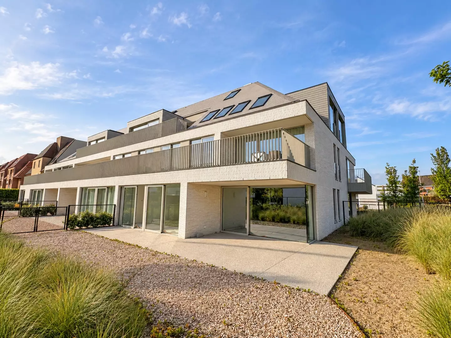 Gelijkvloers nieuwbouw appartement te Sint-Idesbald.