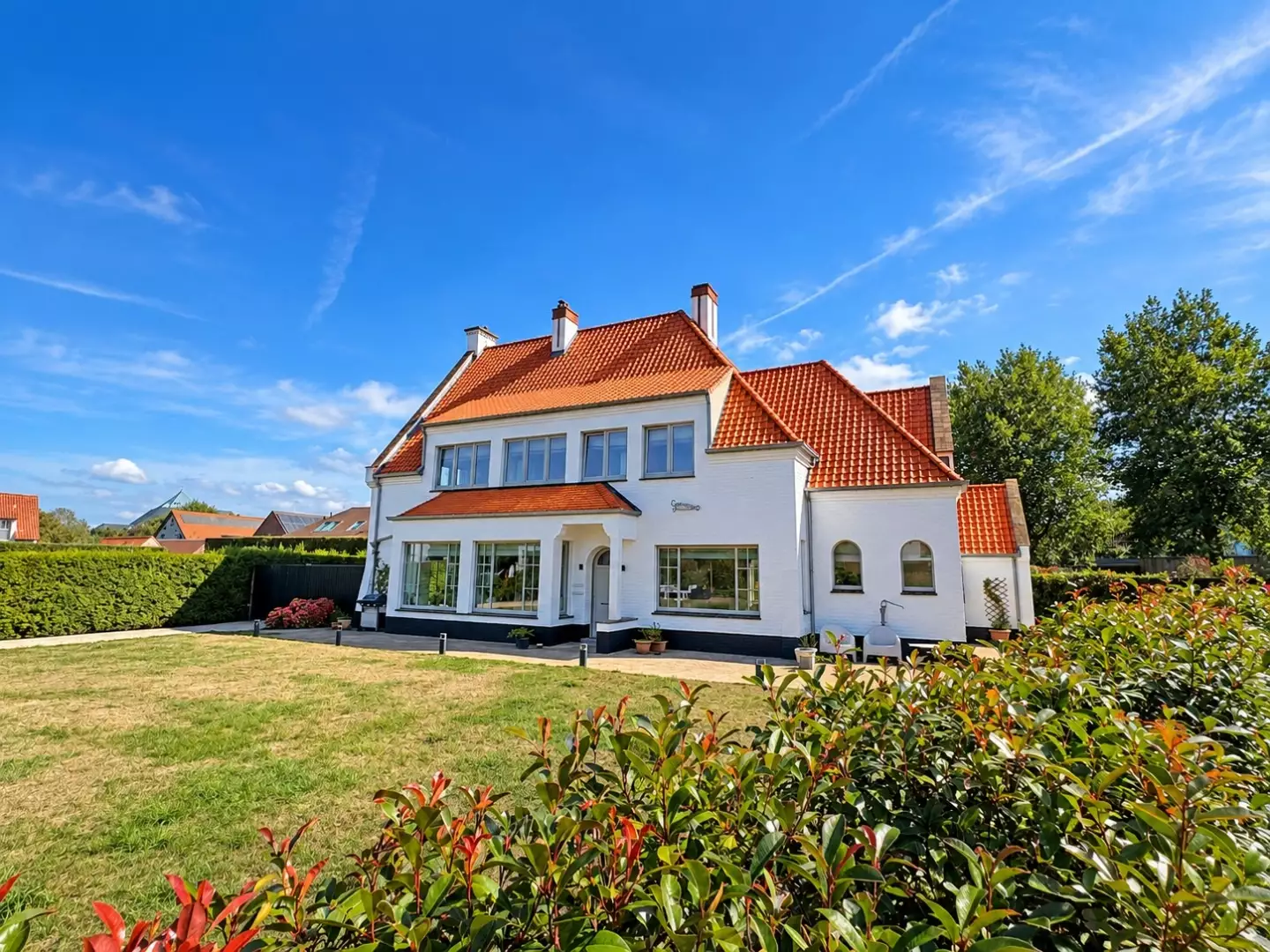 Prachtig gerenoveerde villa vlak bij zee en het centrum.
