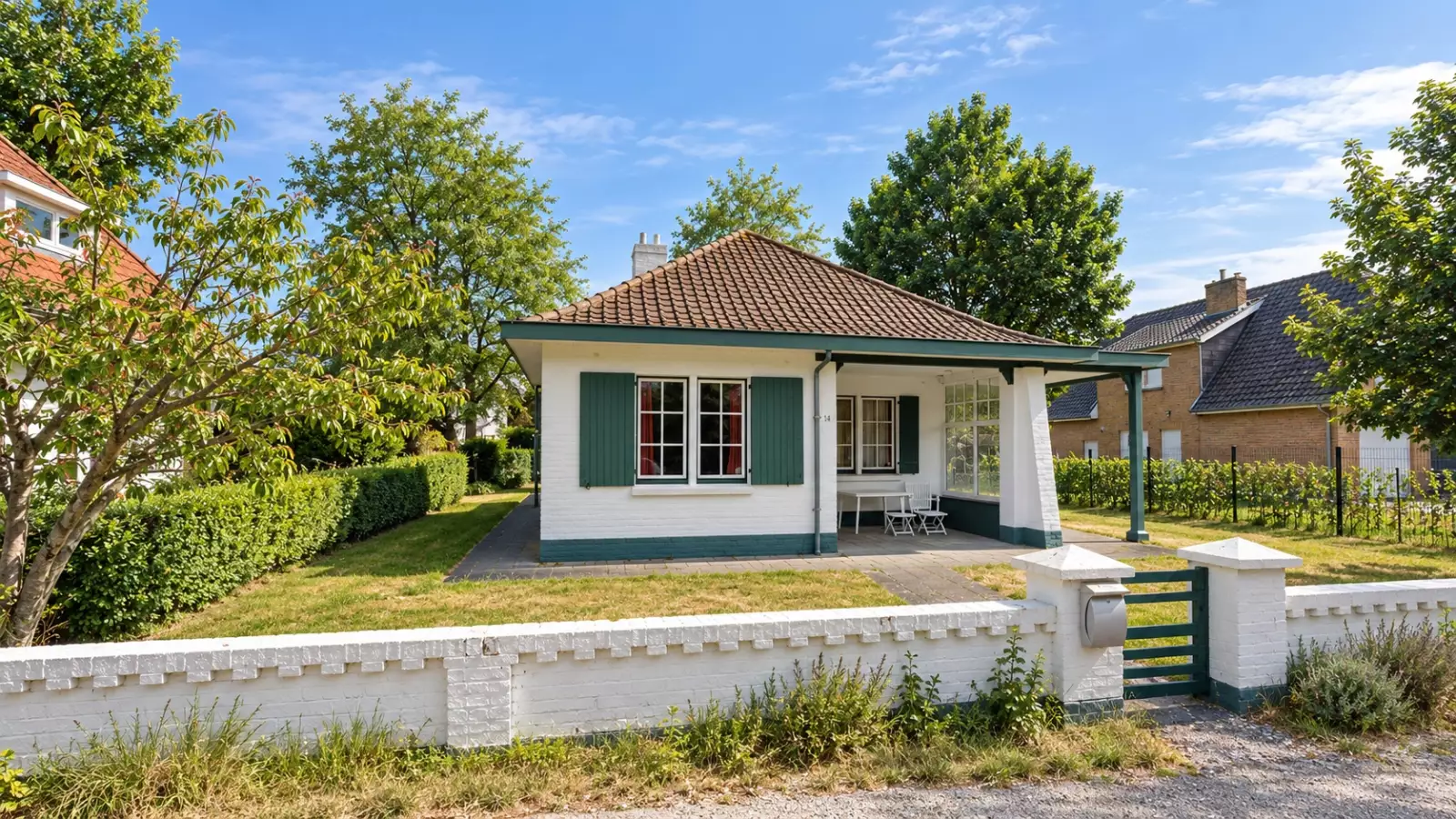 Charmante woning met zeer goede ligging.